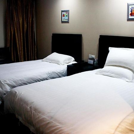 Jitai Hotel - People'S Square Branch Shanghai Esterno foto