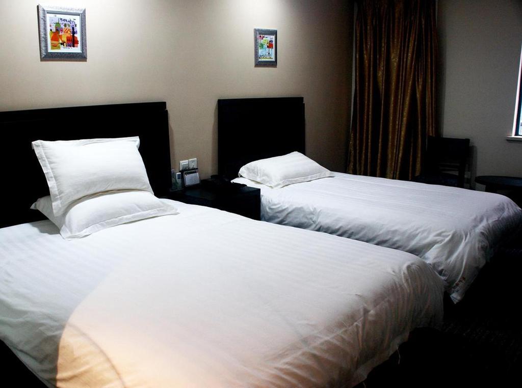 Jitai Hotel - People'S Square Branch Shanghai Esterno foto