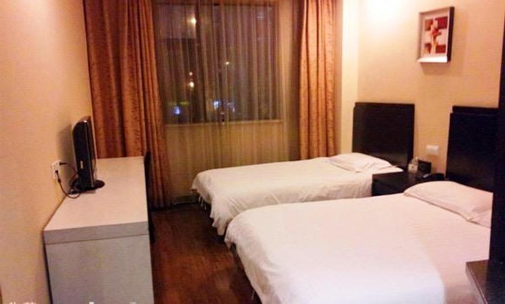 Jitai Hotel - People'S Square Branch Shanghai Esterno foto