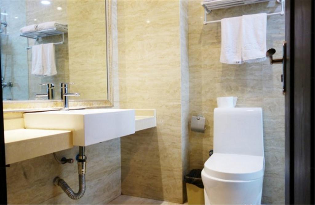 Jitai Hotel - People'S Square Branch Shanghai Esterno foto