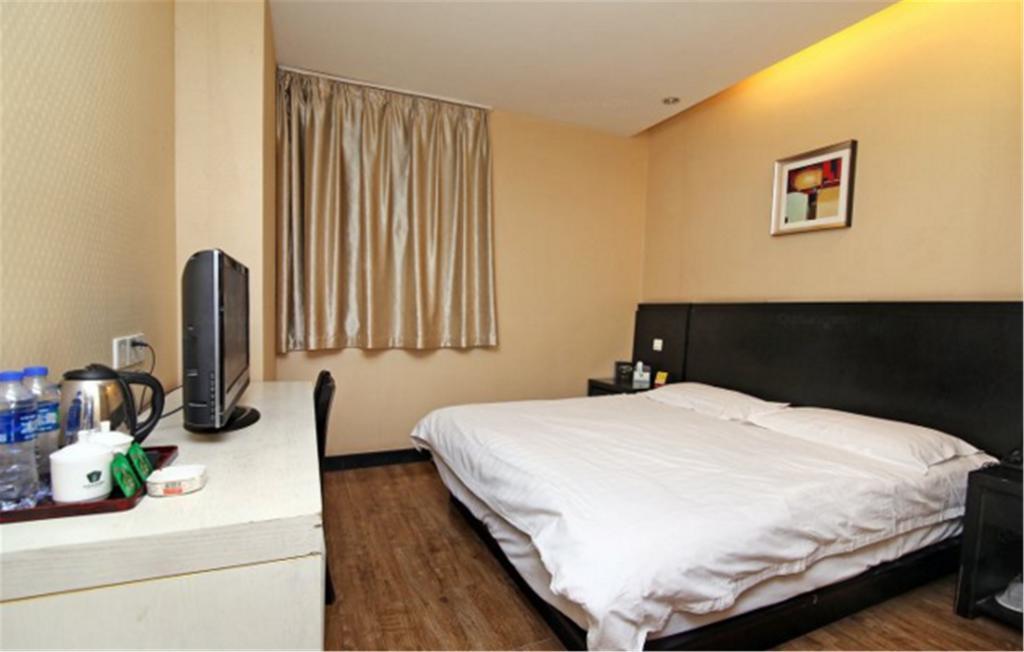 Jitai Hotel - People'S Square Branch Shanghai Esterno foto