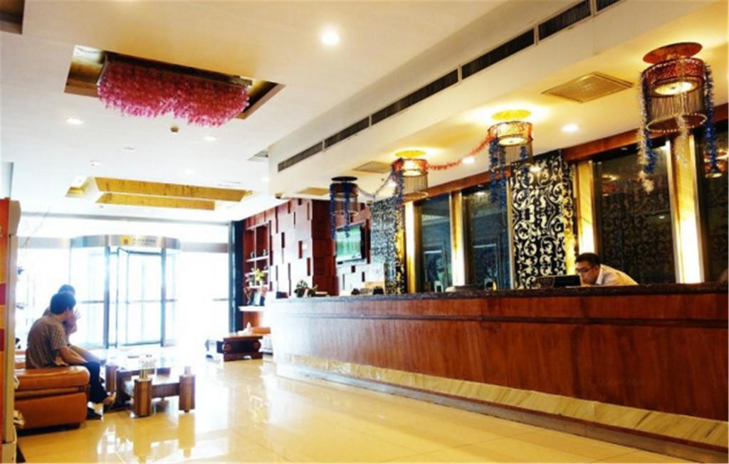 Jitai Hotel - People'S Square Branch Shanghai Esterno foto