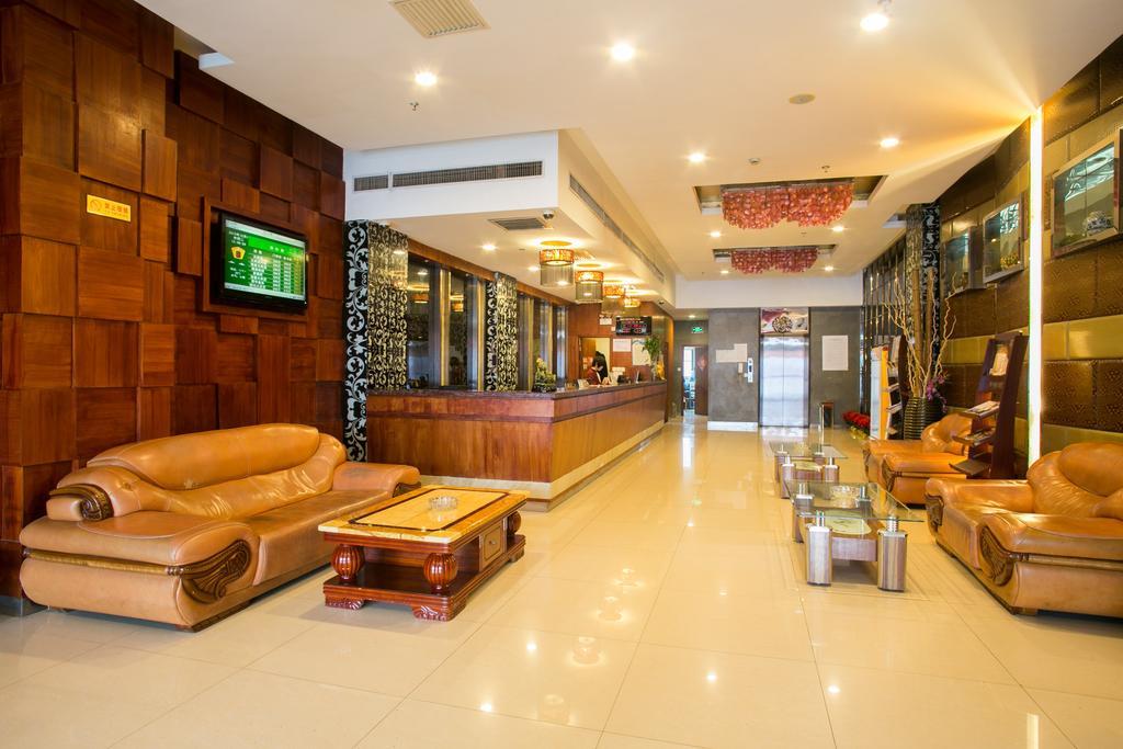 Jitai Hotel - People'S Square Branch Shanghai Esterno foto