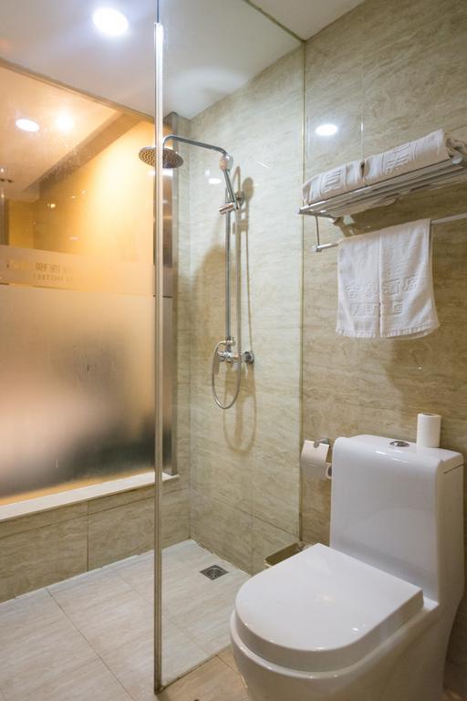 Jitai Hotel - People'S Square Branch Shanghai Esterno foto