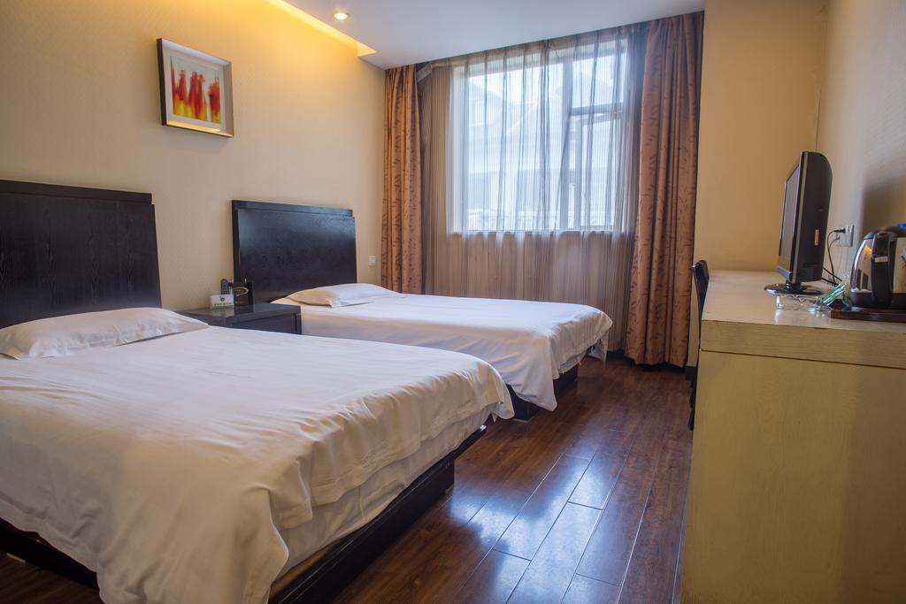 Jitai Hotel - People'S Square Branch Shanghai Esterno foto