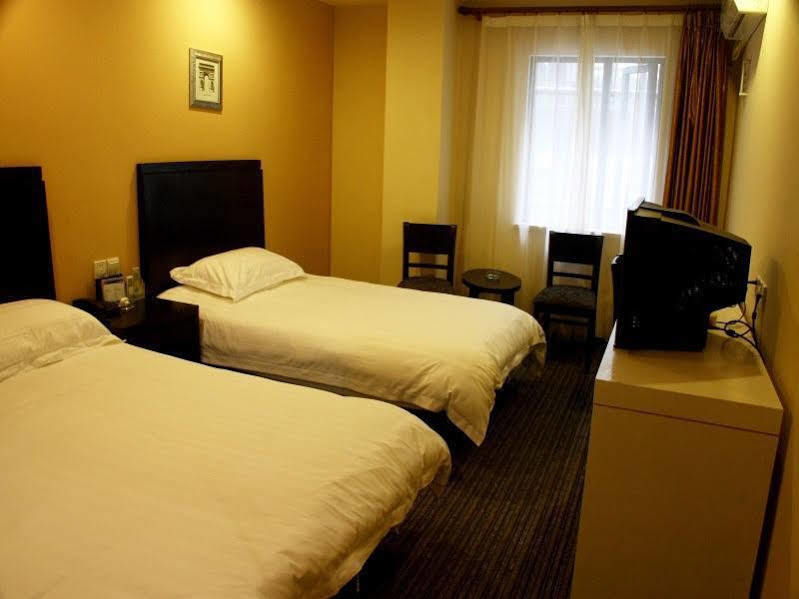 Jitai Hotel - People'S Square Branch Shanghai Esterno foto